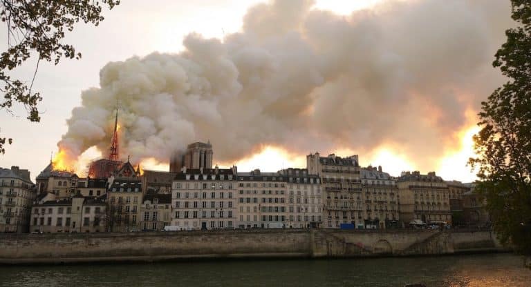 #64 Faut-il sauver Notre-Dame ?