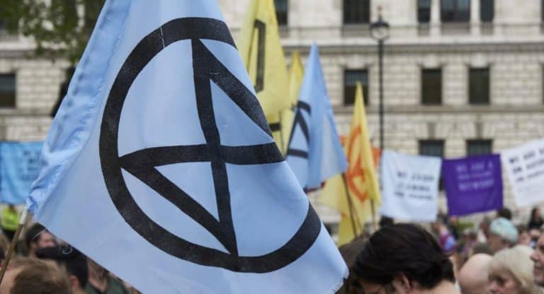 #74 Se rebeller pour sauver la planète ?